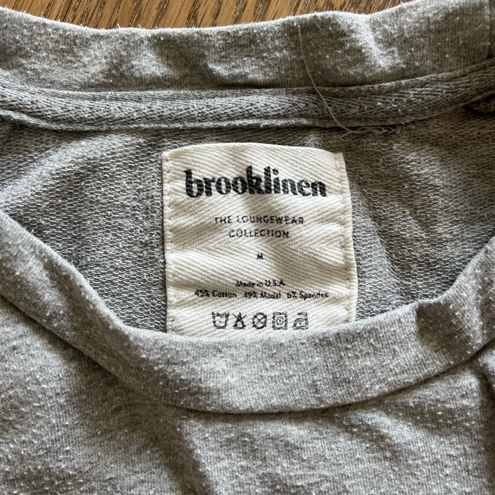 Brooklinen Gray loungewear crewneck sweatshirt